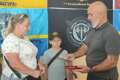 Родині загиблого бійця з Гадяцької громади передали орден