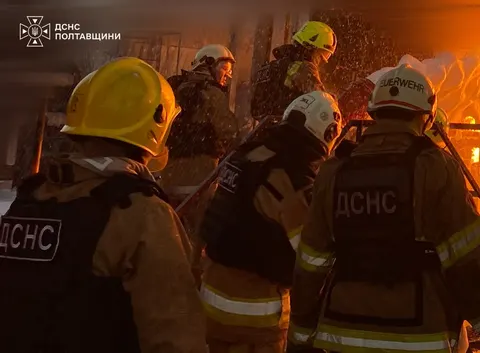 Росіяни двічі вдарили по промисловому об'єкту на Полтавщині: що відомо