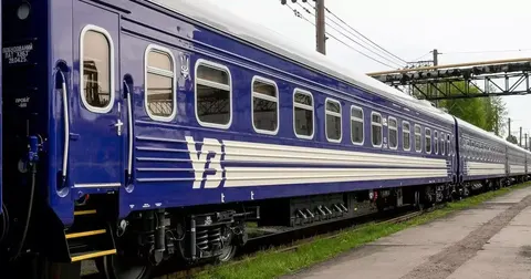 Ворог атакував залізницю на Полтавщині: виникла пожежа