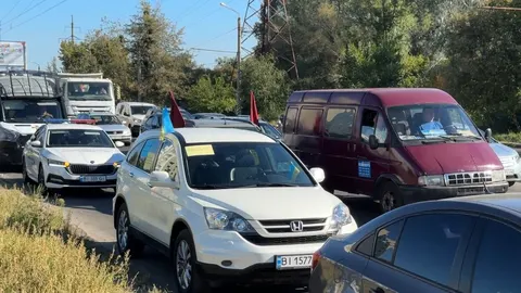 У Полтаві автопробіг відзначив 35-ту річницю Незалежності