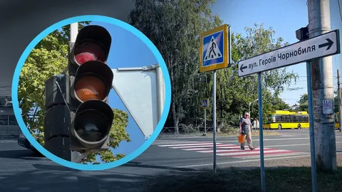 У Розсошенцях світлофор не працює три місяці: коли полагодять