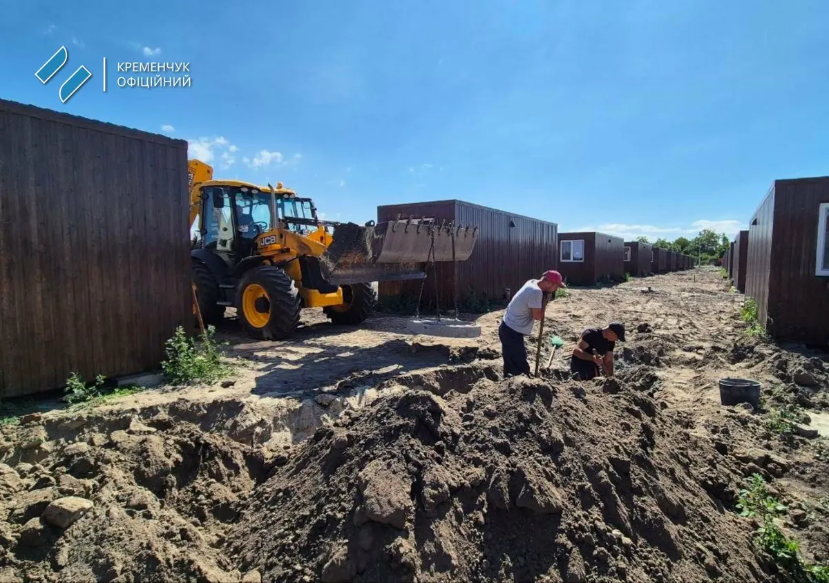 У Потоках облаштовують модульне містечко для переселенців: що вже зроблено