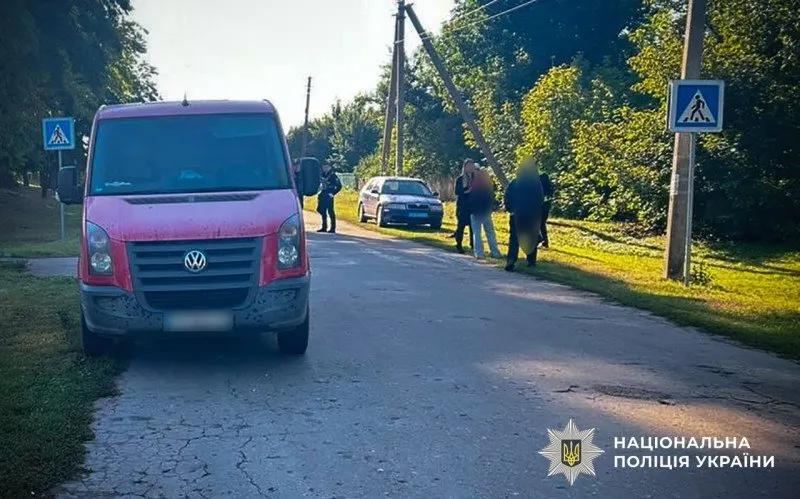 На Полтавщині під колесами Volkswagen Crafter травмувалася 3-річна дівчинка