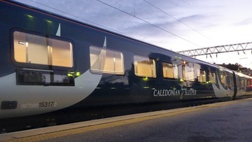 Велика Британія: вони купили квитки на нічний поїзд "Каледонська соня".  Прокинулися там, де влізли