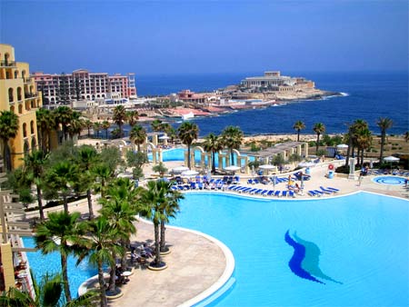 курорт на Мальті