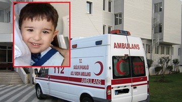 Туреччина.  3-річна дитина, яку залишили в розпеченій машині, мертва