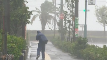 Японія: Тайфун "Нанмадол" він досяг півдня країни.  4 мільйони людей закликали до евакуації