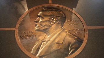 Нобелівську премію з фізики 2022 року отримали Ален Аспект, Джон Ф. Клаузер і Антон Зейлінгер